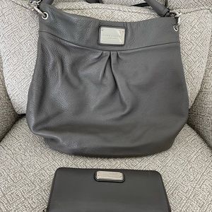 Marc Jacobs Leather Gray Hobo purse